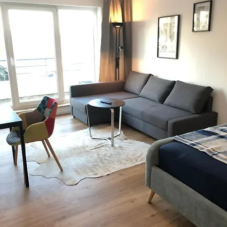 Διαμέρισμα *new* Modern With Balcony